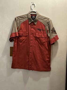 Authentic Harley-Davidson Tan/Rust Color Short Sleeve Button-Up Shirt. Size L.